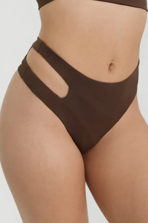 Amara Bottom - Chocolate