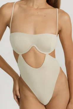 Malia One Piece - Coconut