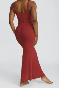 Roxi Maxi Dress - Crimson